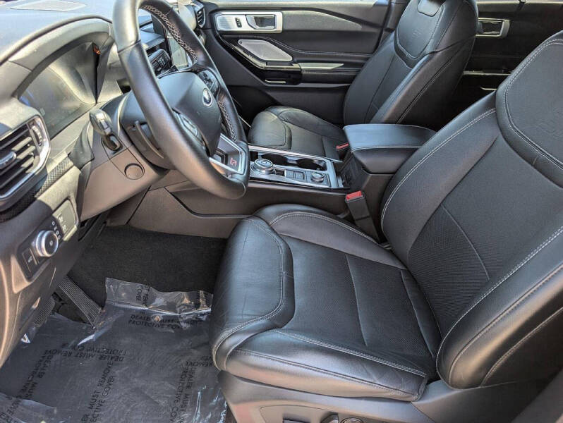 2022 Ford Explorer ST