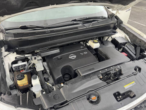 2015 Nissan Pathfinder SL