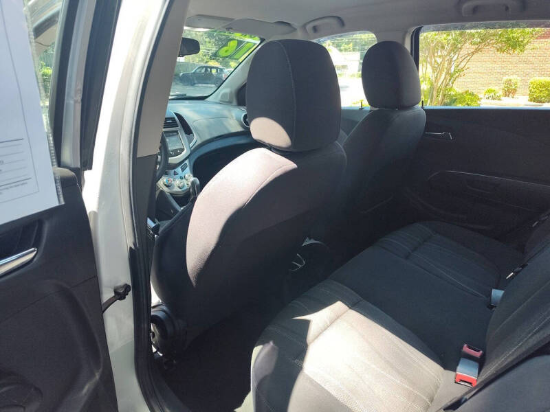 2016 Chevrolet Sonic LT Auto