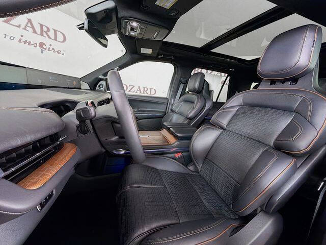 2025 Lincoln Navigator Black Label