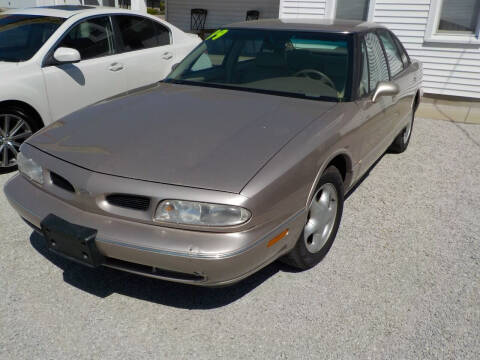 1999 Oldsmobile Eighty-Eight for sale at SEBASTIAN AUTO SALES INC. in Terre Haute IN