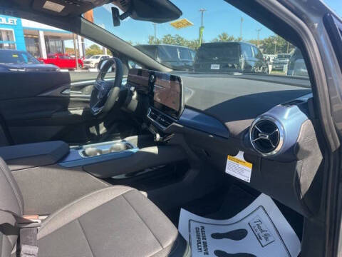 2026 Chevrolet Equinox EV LT 2