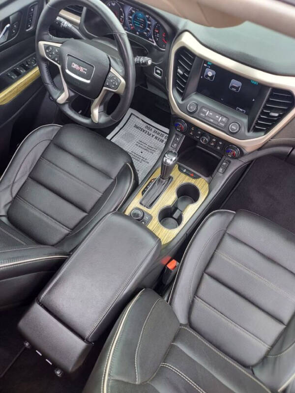 2018 GMC Acadia Denali