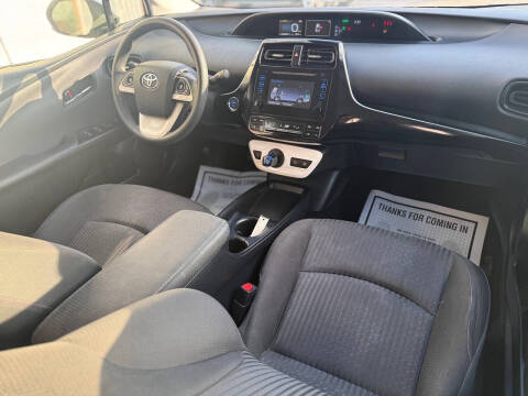 2017 Toyota Prius Two