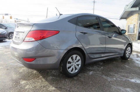 2016 Hyundai Accent SE