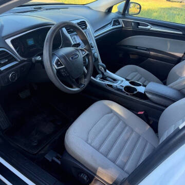 2013 Ford Fusion S