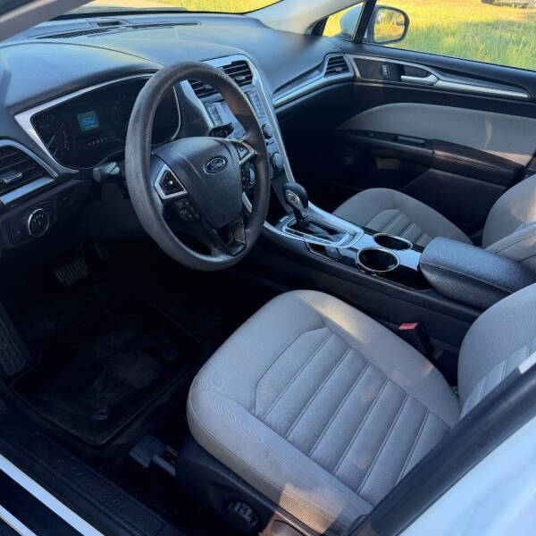 2013 Ford Fusion S