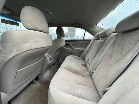 2010 Toyota Camry LE