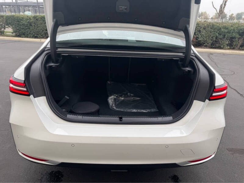 2026 BMW 5 Series 530i