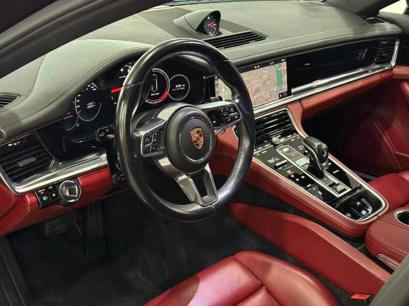2018 Porsche Panamera