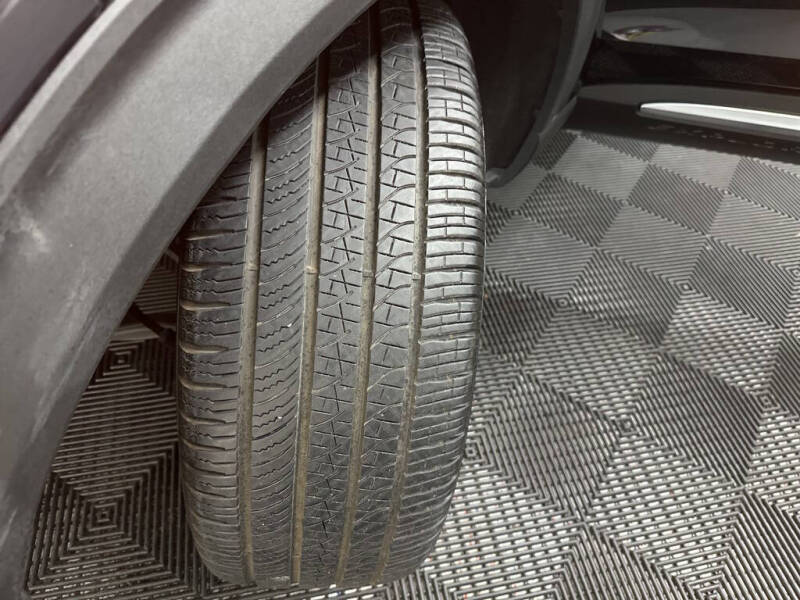 2024 Ford Explorer Platinum