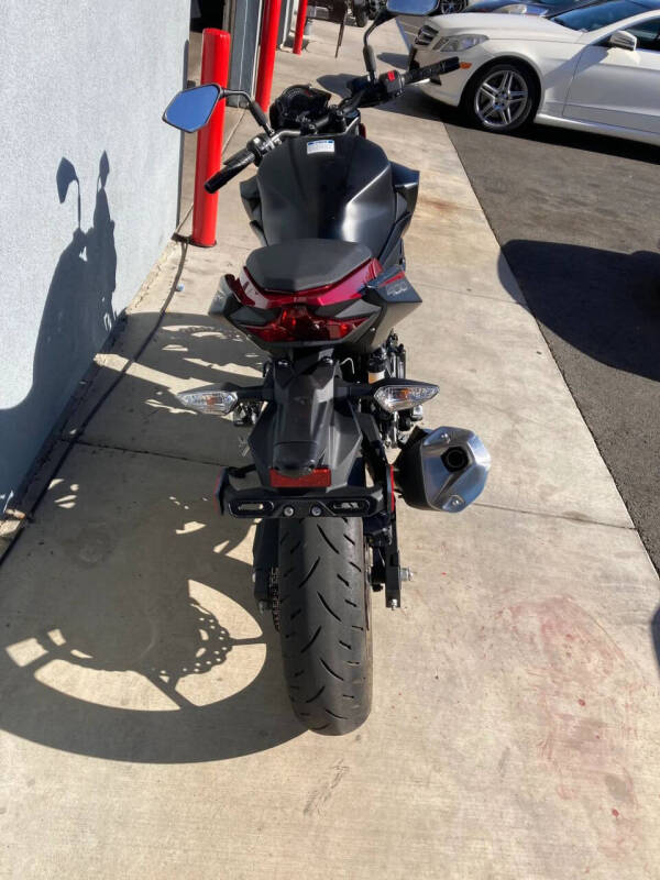 2021 Kawasaki Z400 ABS