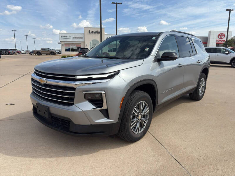 2024 Chevrolet Traverse LT