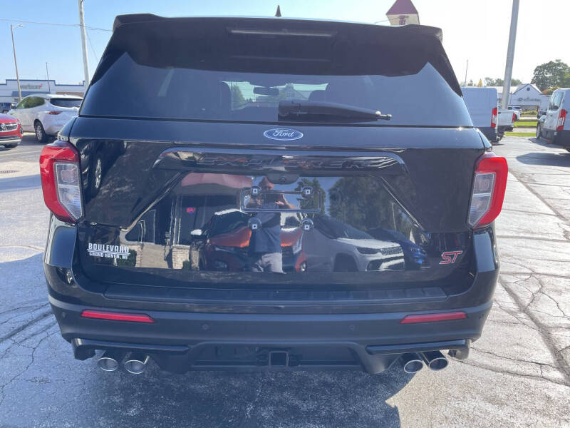 2022 Ford Explorer ST