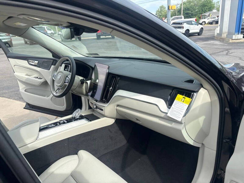 2026 Volvo XC60 T8 Ultra