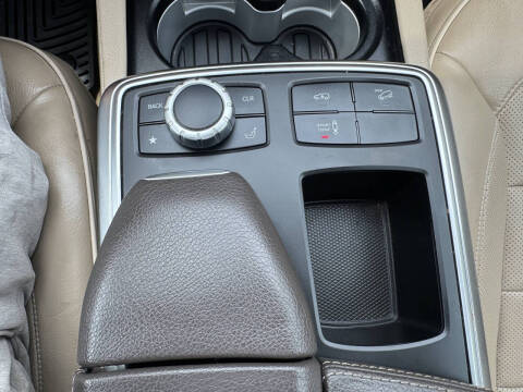 2014 Mercedes-Benz GL-Class GL 550 4MATIC