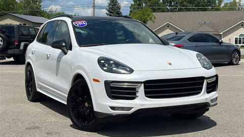 2016 Porsche Cayenne GTS