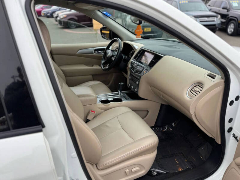 2017 Nissan Pathfinder