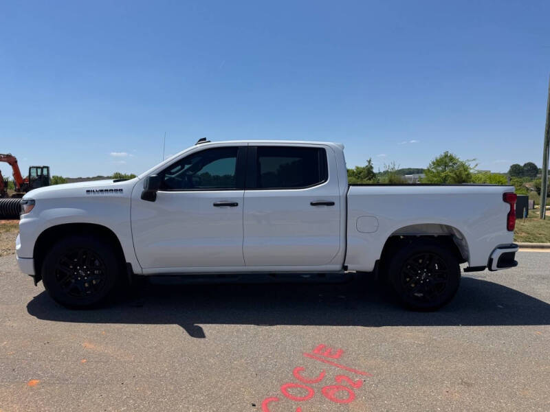 2023 Chevrolet Silverado 1500 Custom