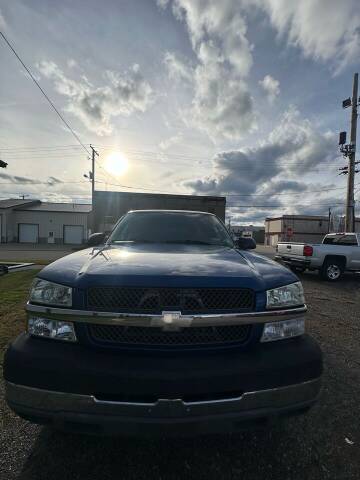 2004 Chevrolet Silverado 2500HD for sale at Sissonville Used Car Inc. in South Charleston WV