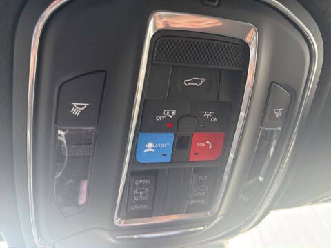 2026 Jeep Grand Cherokee Altitude