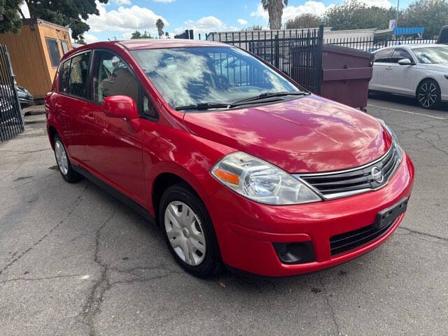 2011 Nissan Versa 1.8 S