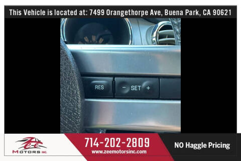 2005 Ford Mustang V6 Deluxe