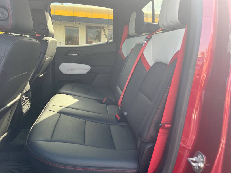 2024 GMC Canyon AT4X
