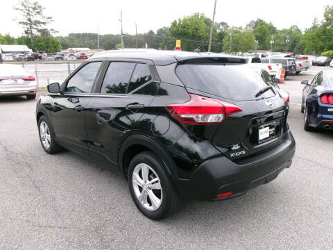 2019 Nissan Kicks S