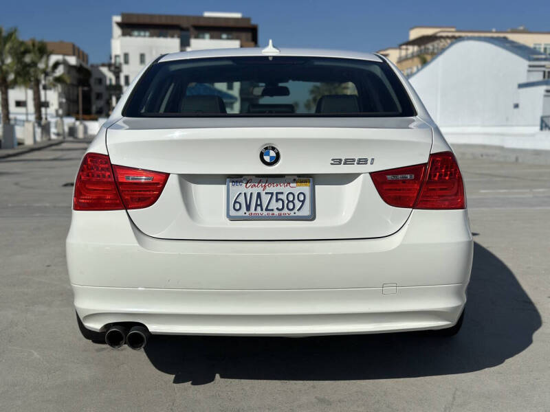 2011 BMW 3 Series 328i