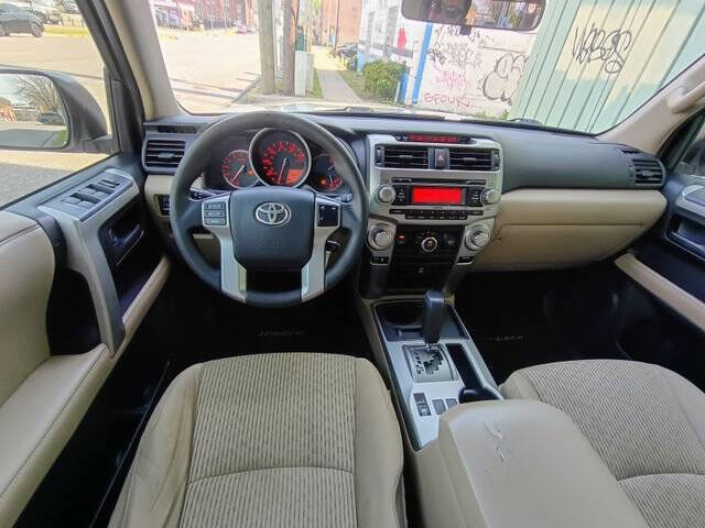 2013 Toyota 4Runner SR5