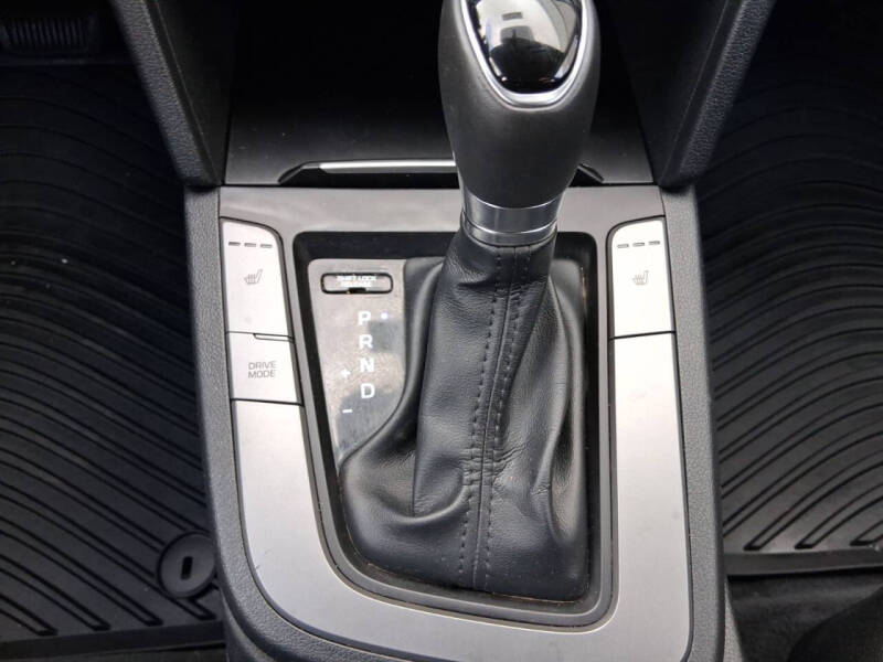 2017 Hyundai Elantra Value Edition