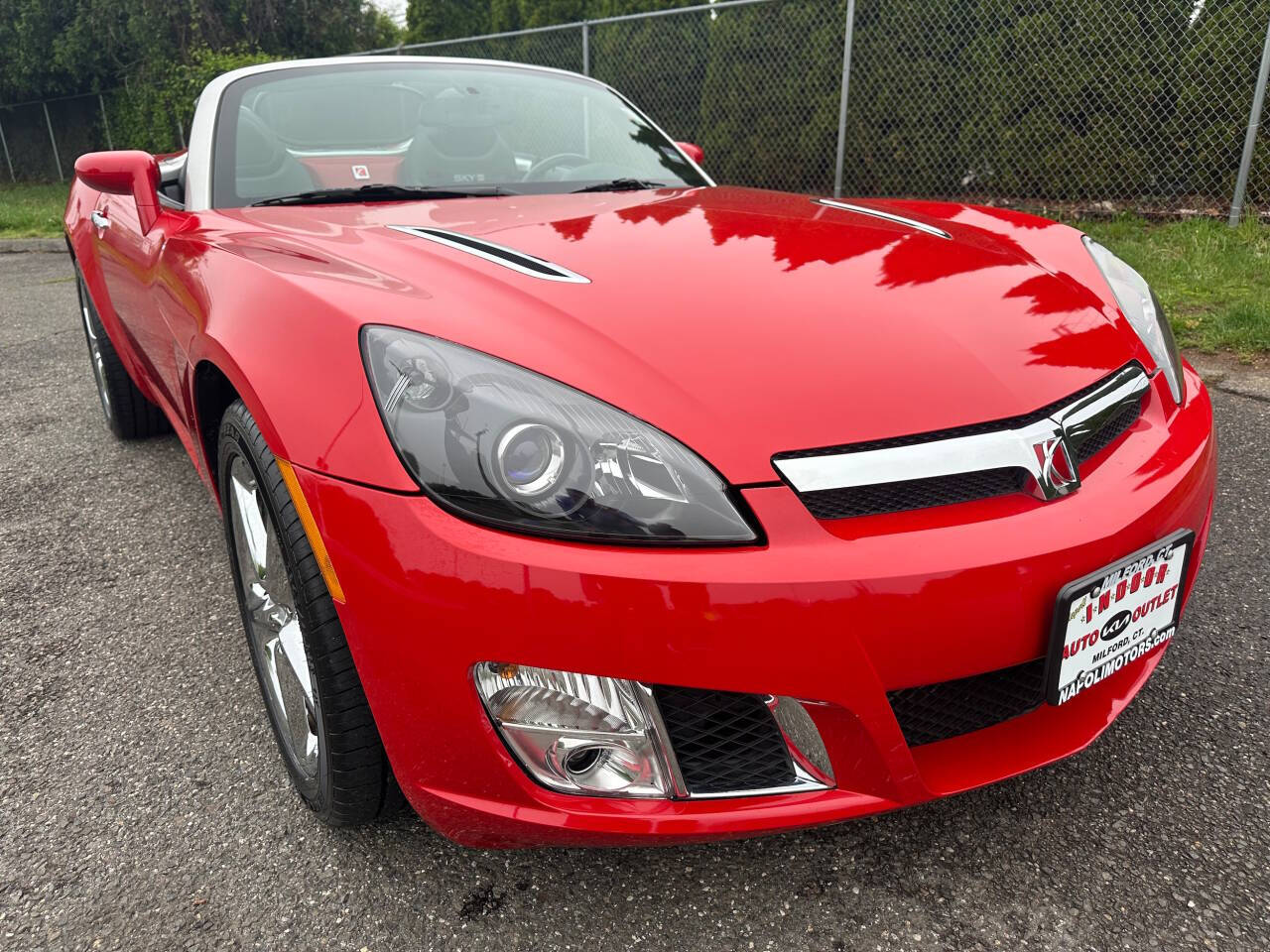 2008 Saturn SKY 26