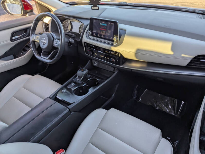 2022 Nissan Rogue SV