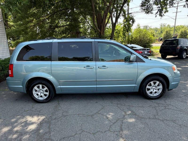 2010 Chrysler Town and Country Touring