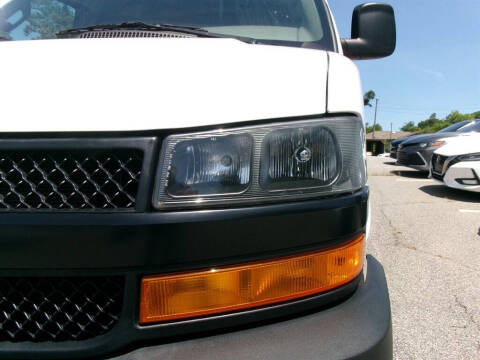 2023 Chevrolet Express 2500