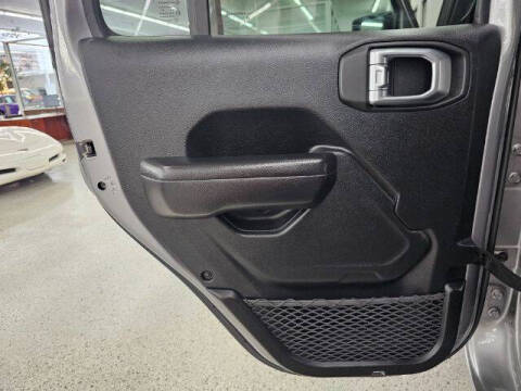 2020 Jeep Gladiator Sport