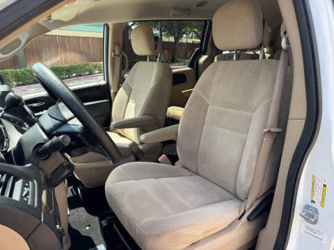 2014 Dodge Grand Caravan SE