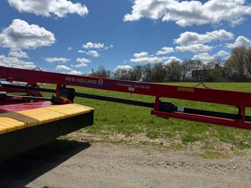 2023 New Holland Discbine 312 Plus