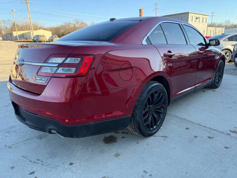 2015 Ford Taurus Limited