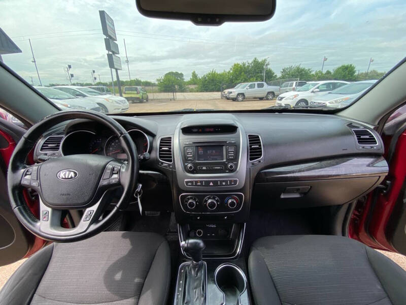 2015 Kia Sorento LX