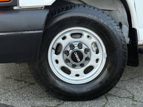 2016 GMC Savana 2500