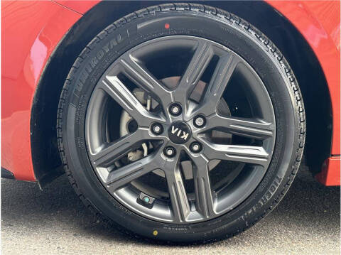 2021 Kia Forte GT Line