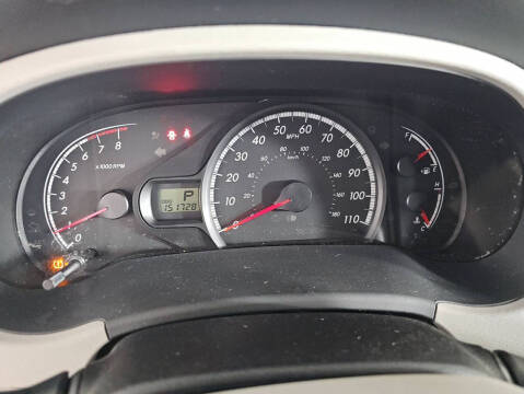 2012 Toyota Sienna LE 7-Passenger Auto Access Seat