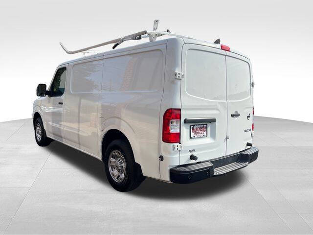 2021 Nissan NV 2500 HD SV