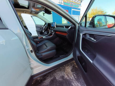 2019 Toyota RAV4 Adventure