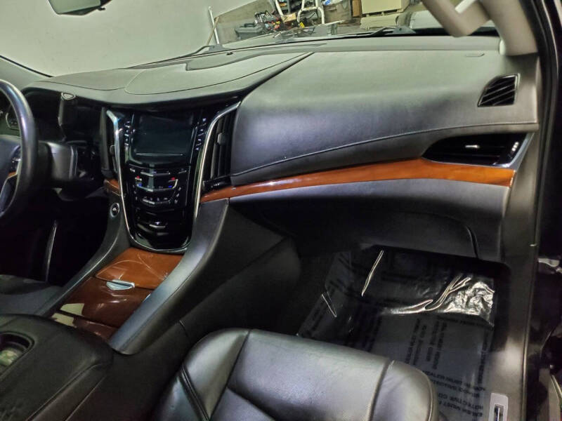 2018 Cadillac Escalade Premium Luxury