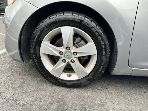 2011 Hyundai Elantra