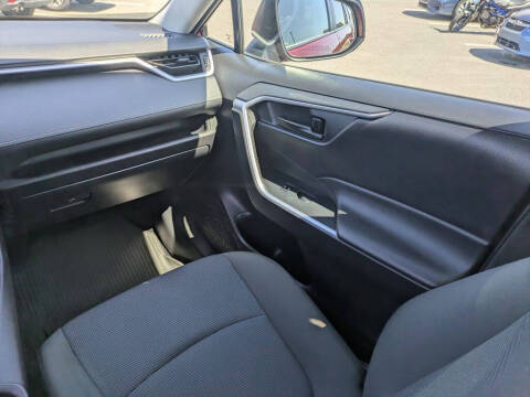 2022 Toyota RAV4 LE