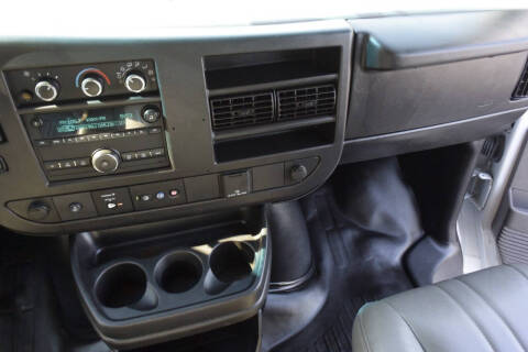 2022 Chevrolet Express 2500